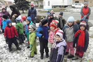 Zdobení velikonočního věnce 26.3.2013